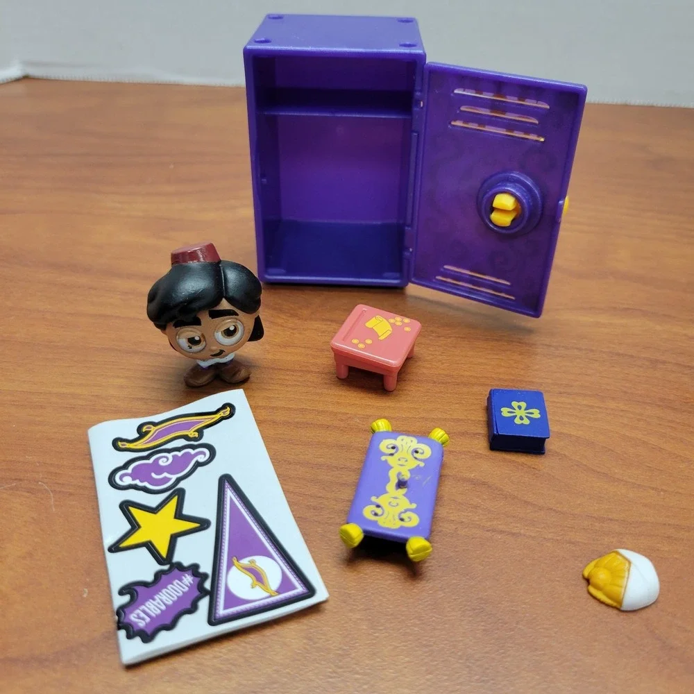 Disney DoorAbles Aladdin and Kronk's‎ New Groove Lockers - Picture 3 of 4